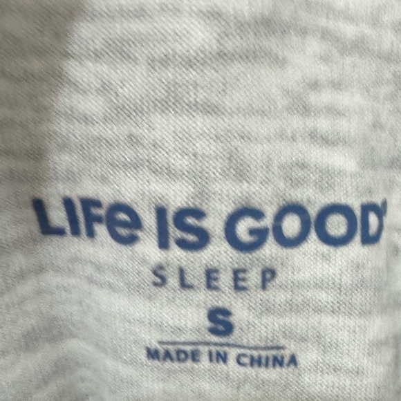 Life Is Good Coffee Mug Graphic Sleep Shirt Size Small - Picture 3 of 4